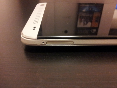 HTC One - sportello microSIM